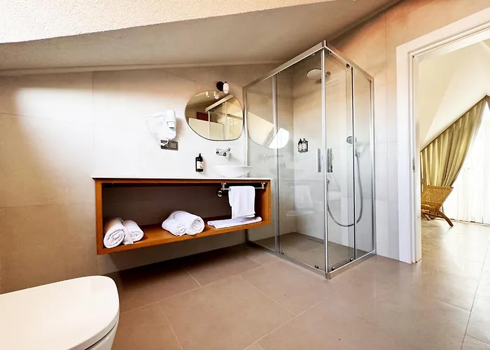 Kantarli Szálloda *